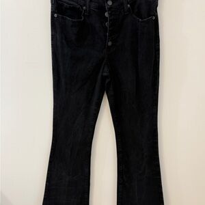 Lucky Brand “High Rise Flare Stevie” Jeans
Size 8 / 29 Regular